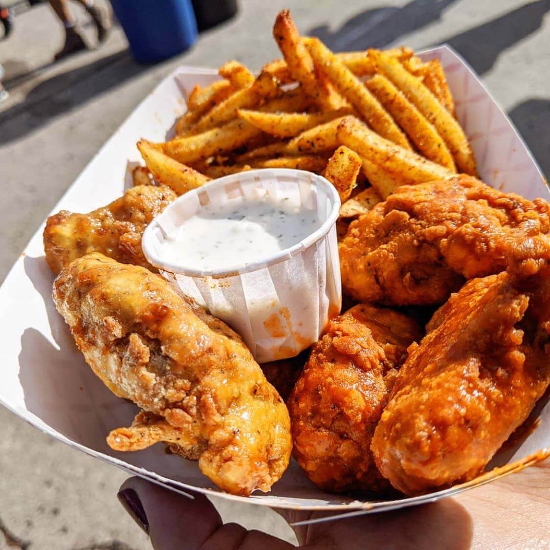 The Best Vegan Wings In L A That Aren T Made Using Cauliflower