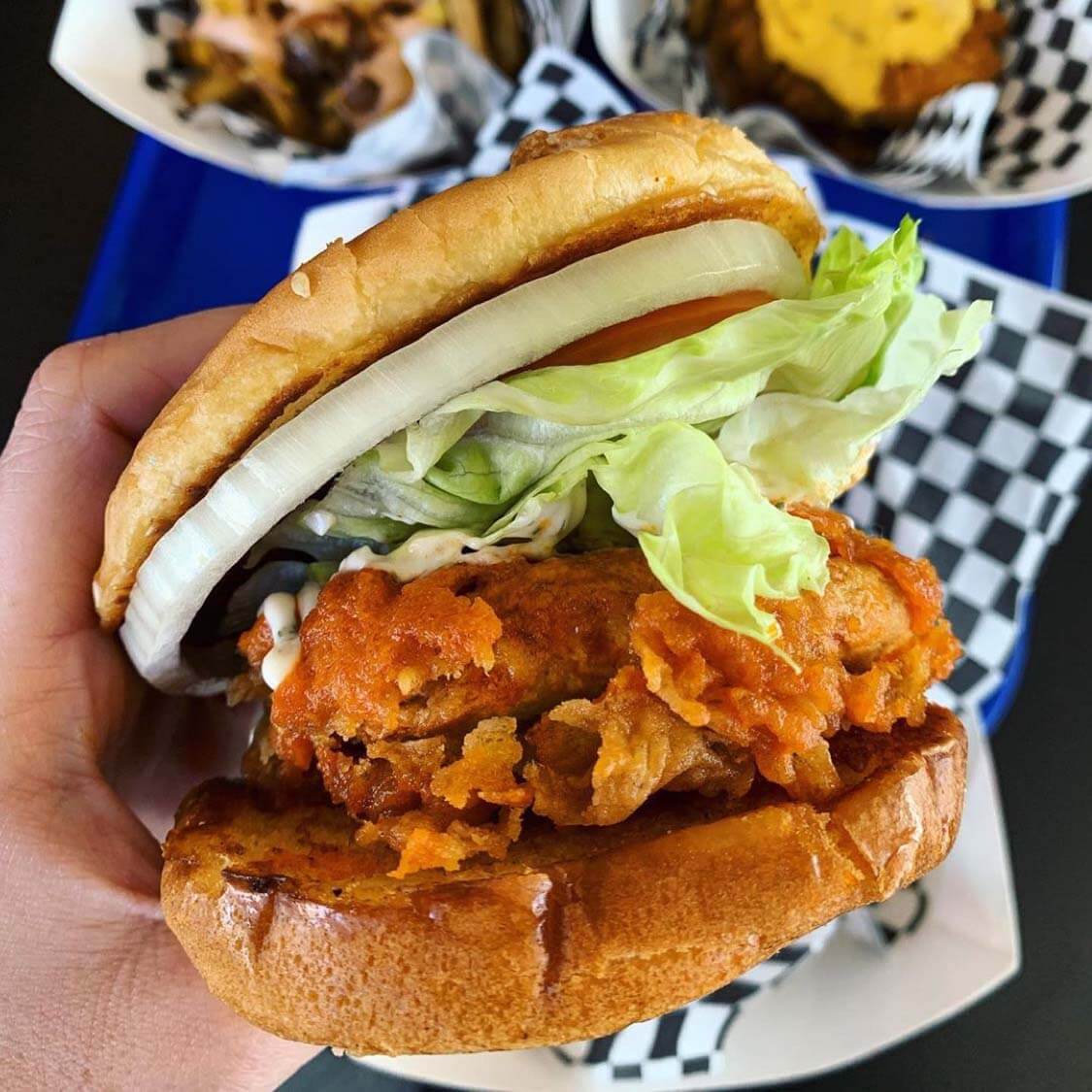 best fried chicken sandwich los angeles 2021