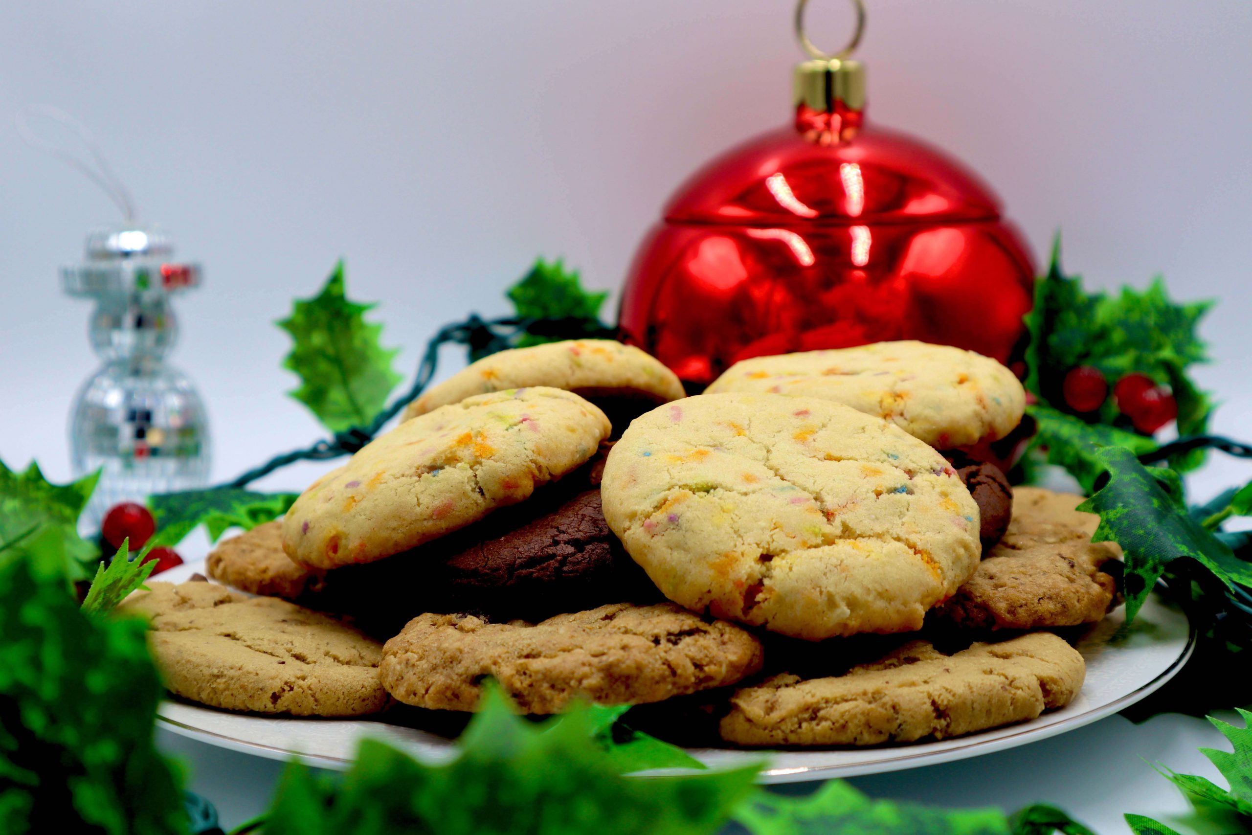 vegan-baked-goods-that-ship-nationwide-for-the-holidays-vegout