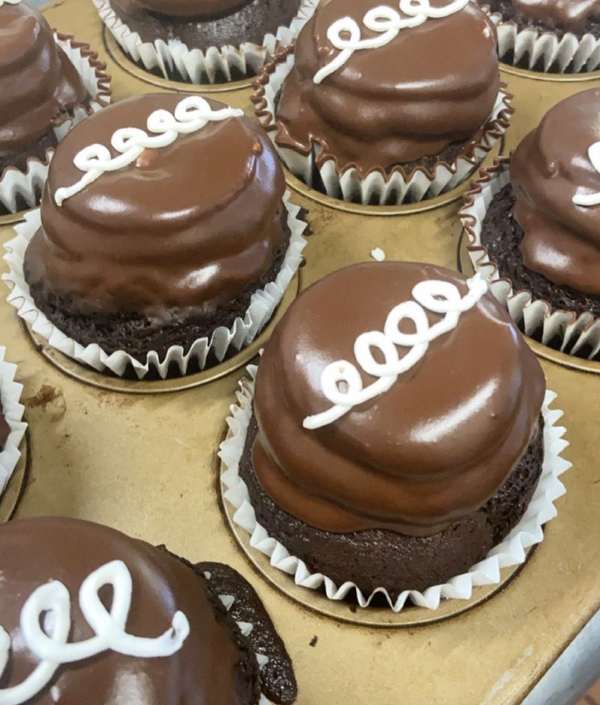 7 Top Vegan Cupcake Spots in Los Angeles