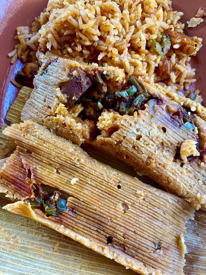 Vegan tamales from Veggie Y Qué