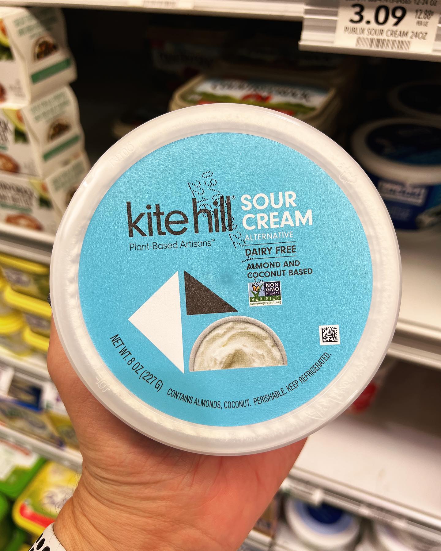 Why These Vegan Sour Cream Alternatives are Superior to Dairy