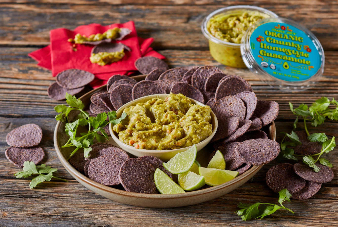 Trader Joe's Organic Chunky Homestyle Gucamole in a bowl 