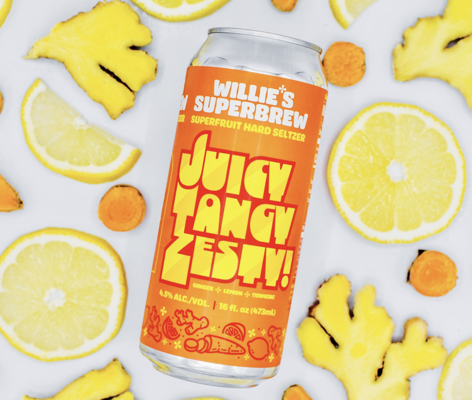 Willie's Superbrew drink with fruits and ginger
