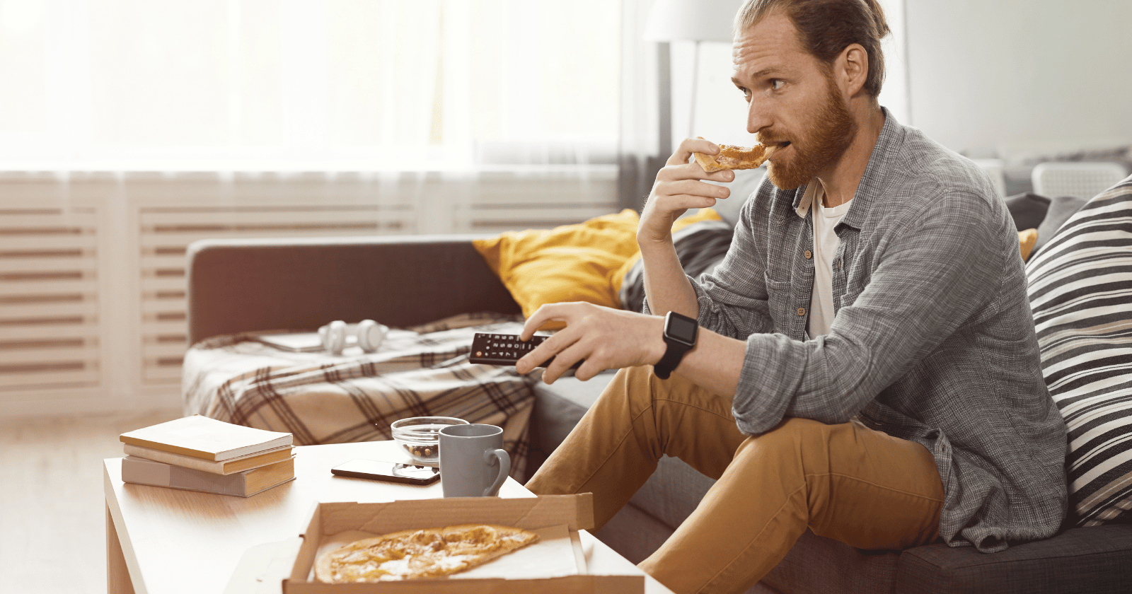 People who can’t eat without watching something often share these 7 ...