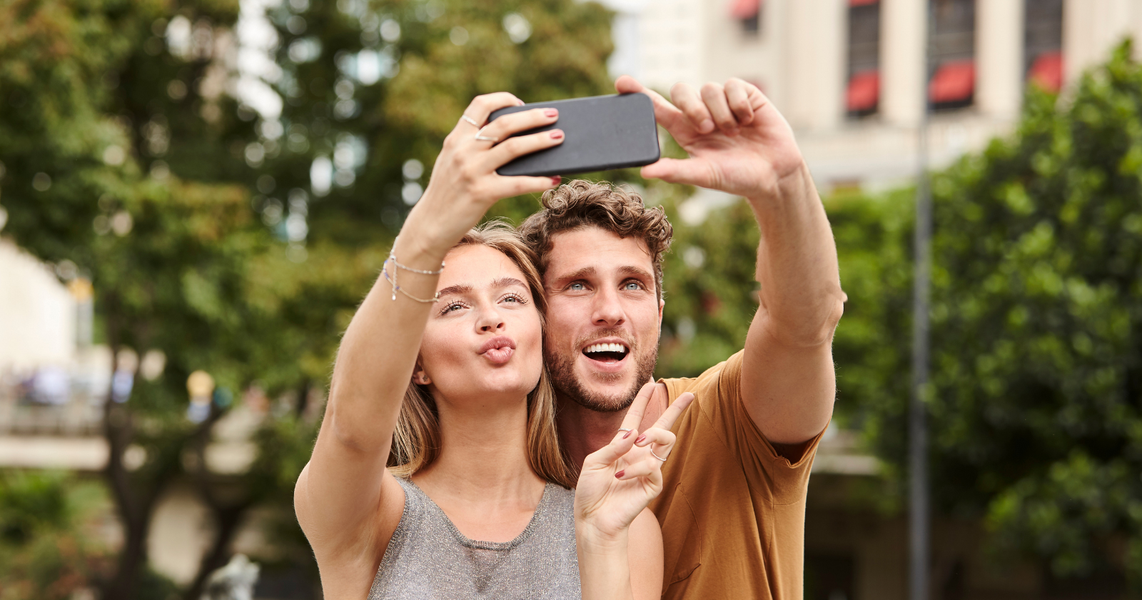 8 travel photos everyone posts that reveal more about their insecurities than they realize