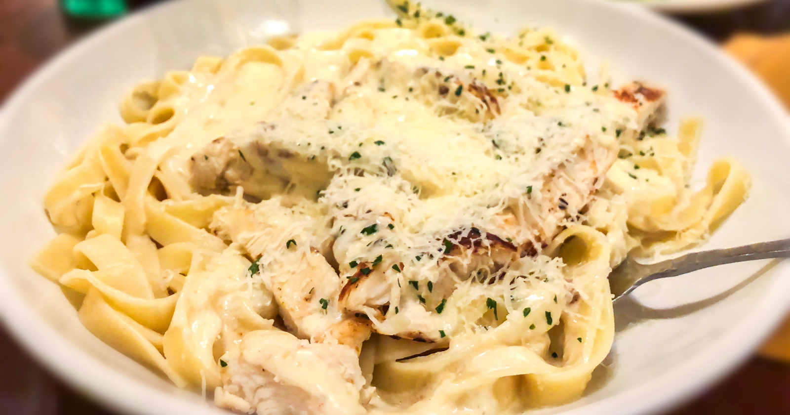 I finally perfected my recipe for vegan Alfredo pasta—creamy, garlicky, and ready in 20-minutes