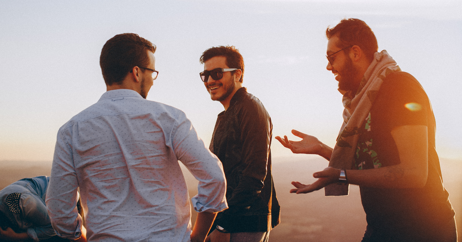 8 ways your sense of humor gives away your class background faster than your clothes ever could