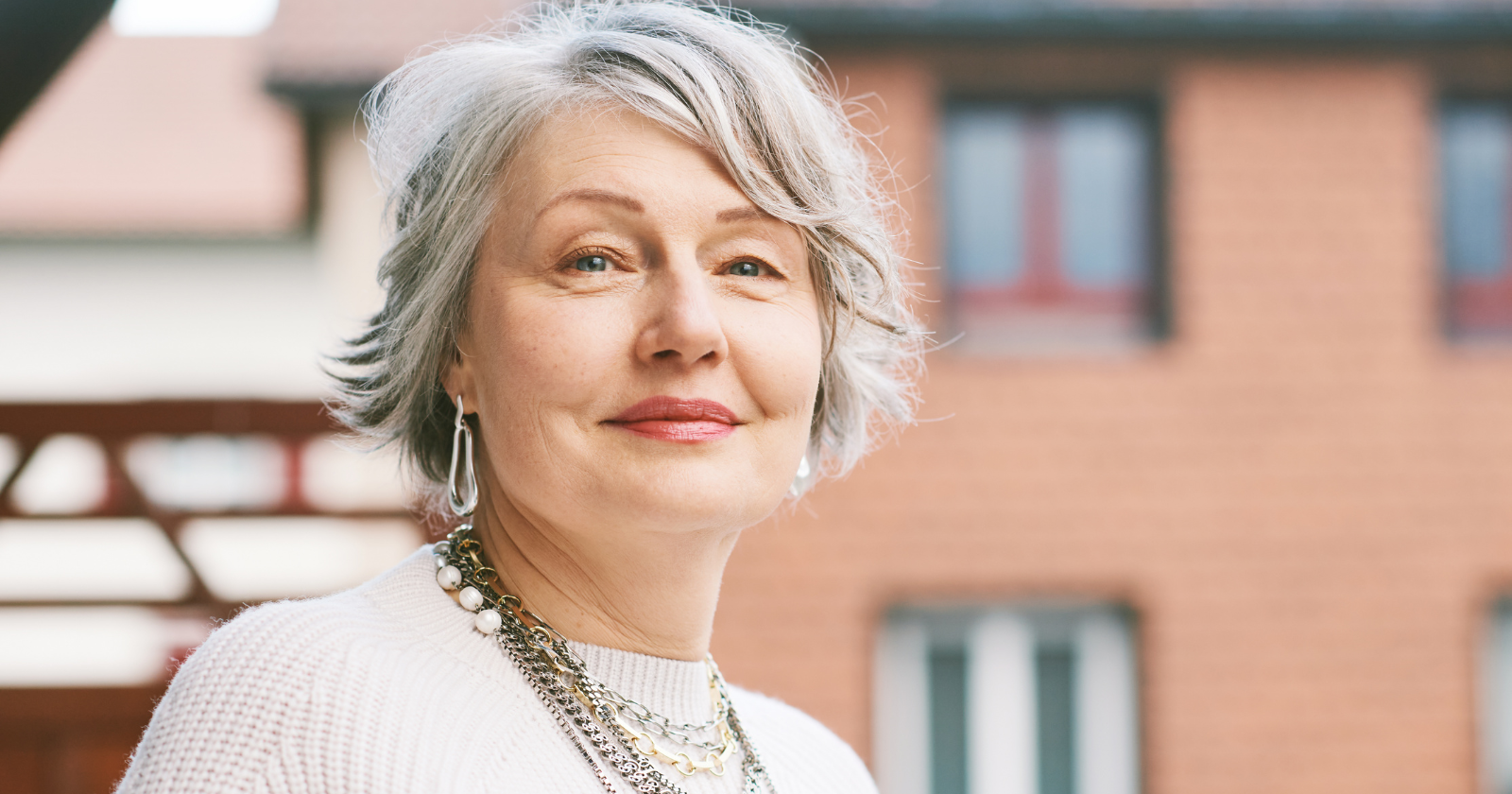 7 characteristics of women who maintain their attractiveness well into their 70s