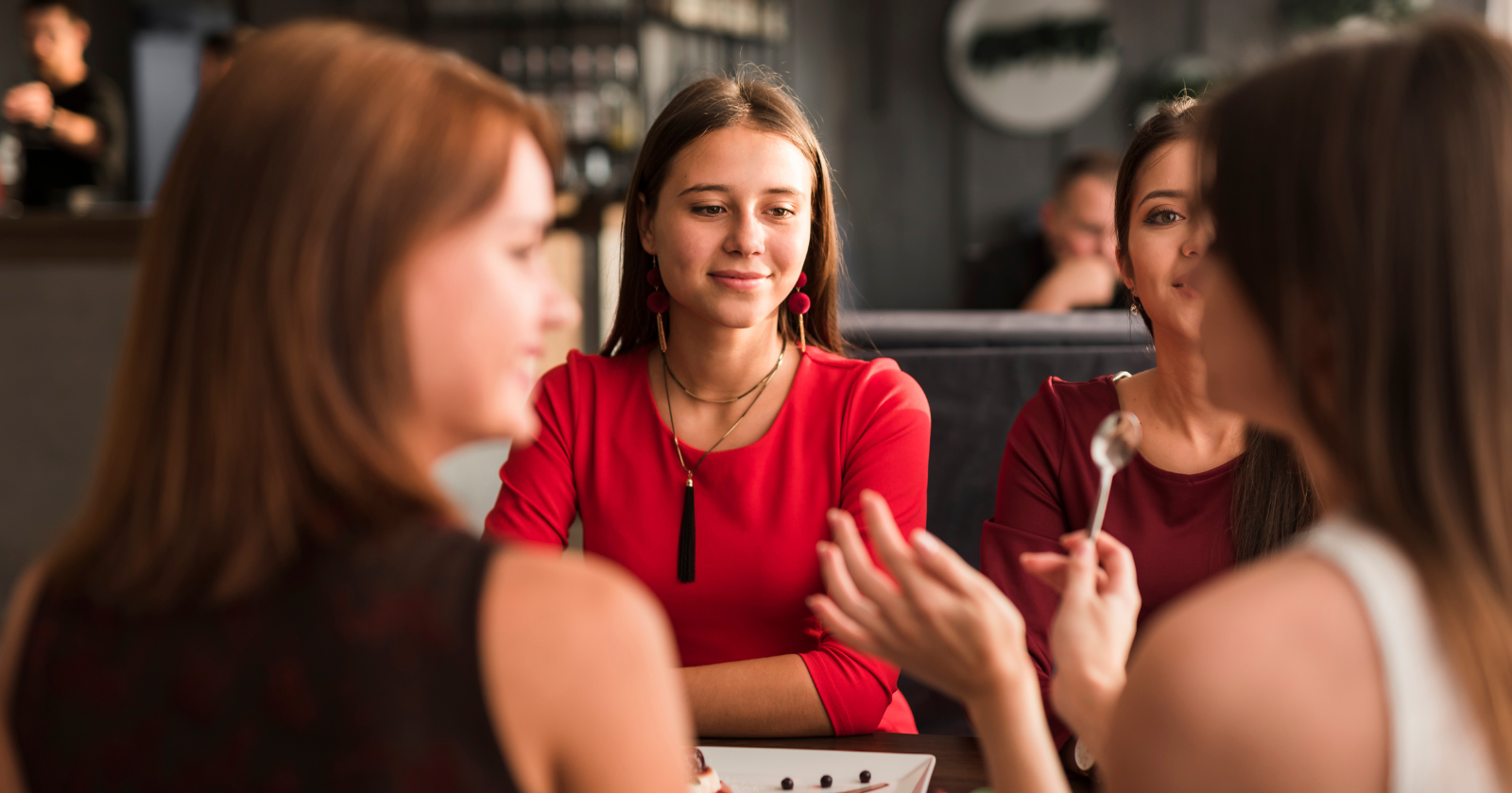 If someone exhibits these 8 tiny behaviors, they're likely an introvert pretending to be extroverted