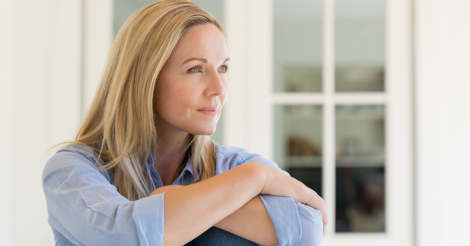 Psychology says people who live alone aren't just managing a household — they're performing every role a family of four would distribute, and the exhaustion they feel isn't laziness, it's the accumula