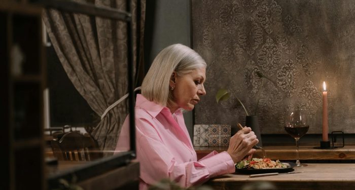 7 signs someone has quietly rebuilt their self-worth after leaving a relationship that slowly convinced them they were difficult to love