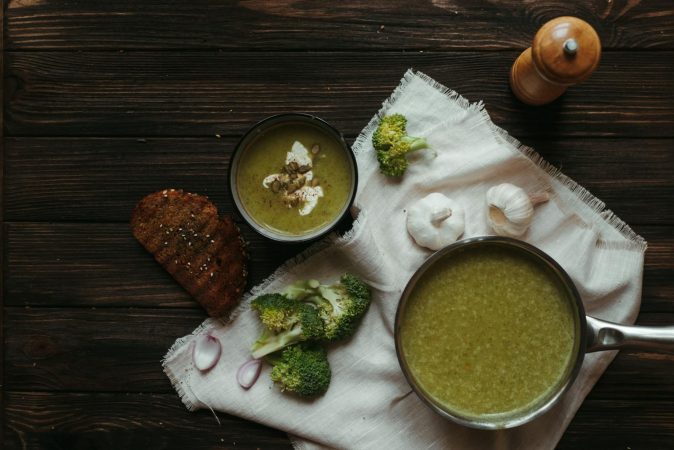 The 15-Minute White Bean and Roasted Garlic Soup You'll Make on Repeat