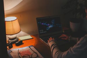 5 subtle signs your sleep habits are being shaped by anxiety you've renamed as productivity