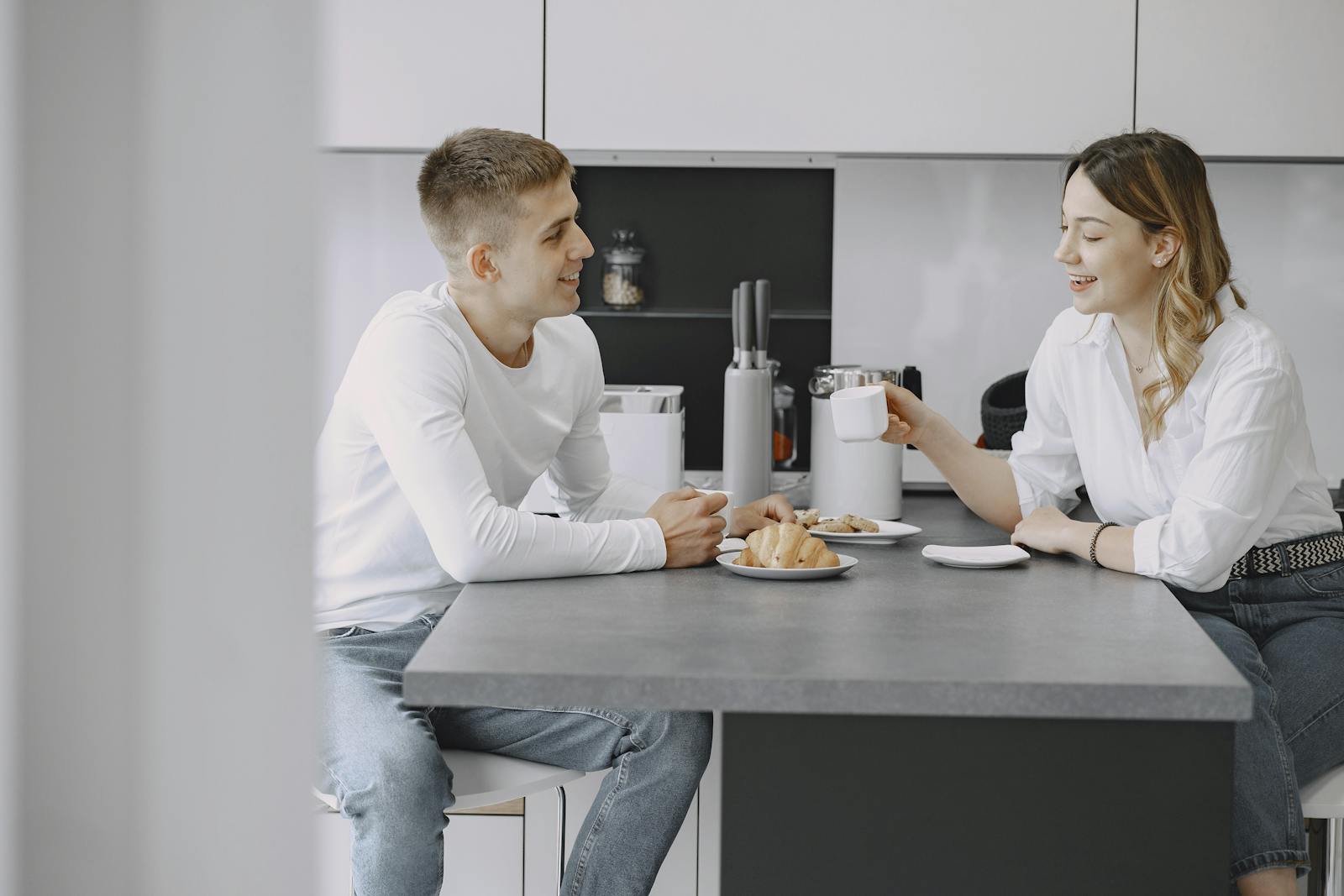 kitchen conversation couple