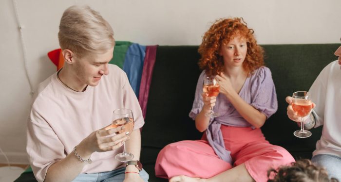 Knowing when to leave a conversation is a skill almost no one teaches, and the people who have it tend to be better at knowing when to leave jobs, cities, and relationships that have run their course.