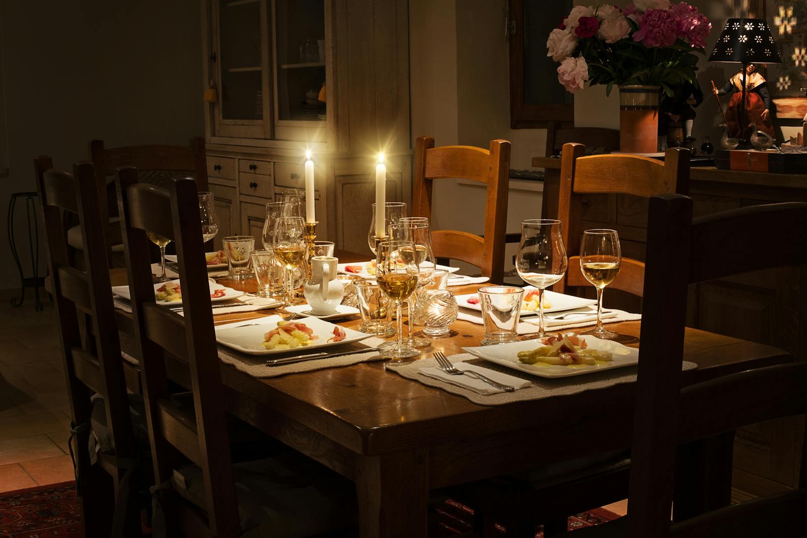 dinner table candles