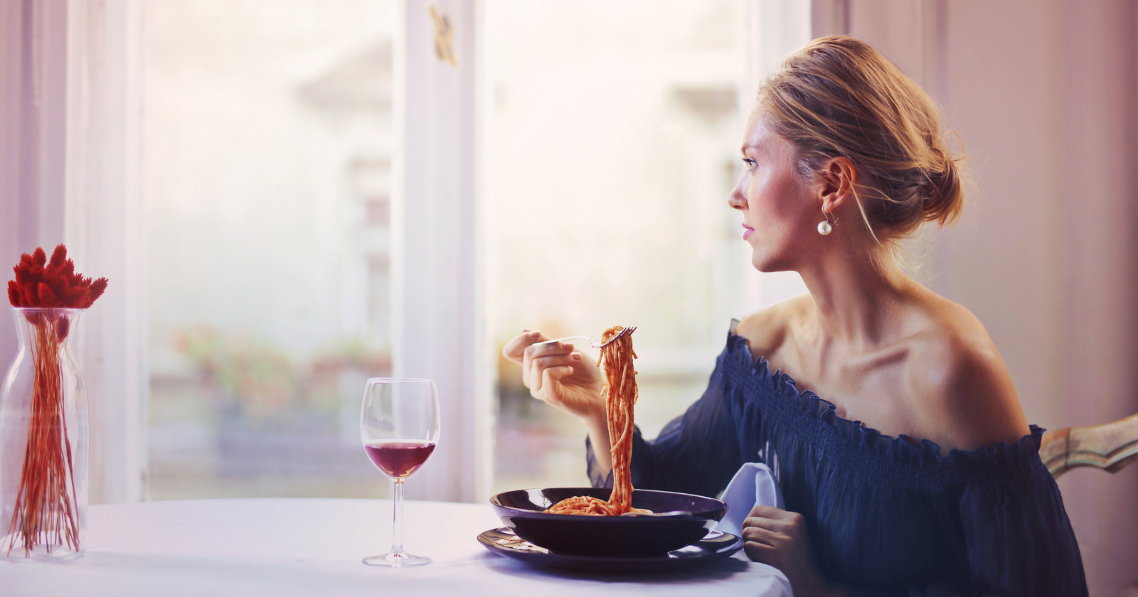 The older some people get, the more they eat alone at restaurants without feeling weird about it — and that small shift says a lot about no longer performing for anyone