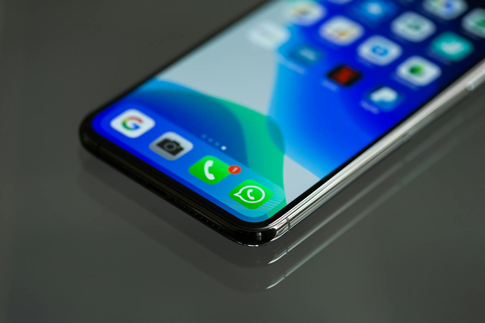phone screen birthday message