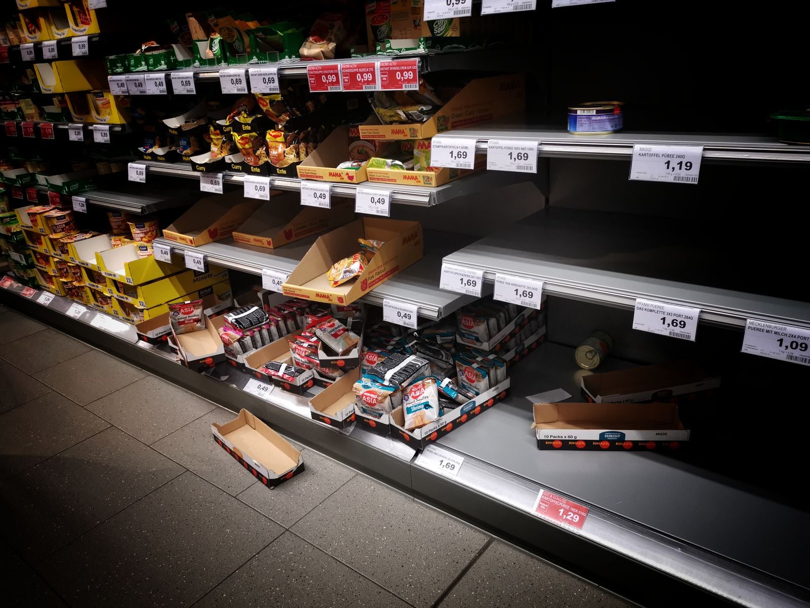 empty grocery aisle evening
